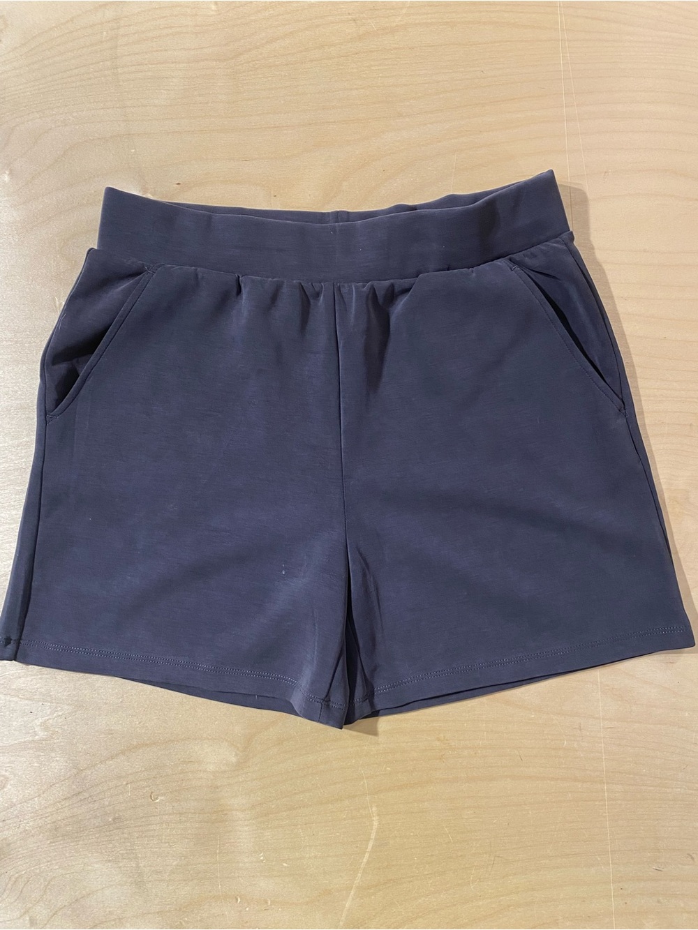 Lazy Pants Women’s Active Pull-On Shorts — Black Medium (SO)